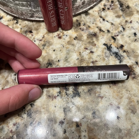 Burt’s bees spring splendor lipgloss - Picture 2 of 4